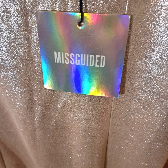 NWT Beautiful sparkle (Nude) cocktail dress size 4 by MISSGUIDED Bust 32" L 36" - Picture 4 of 5